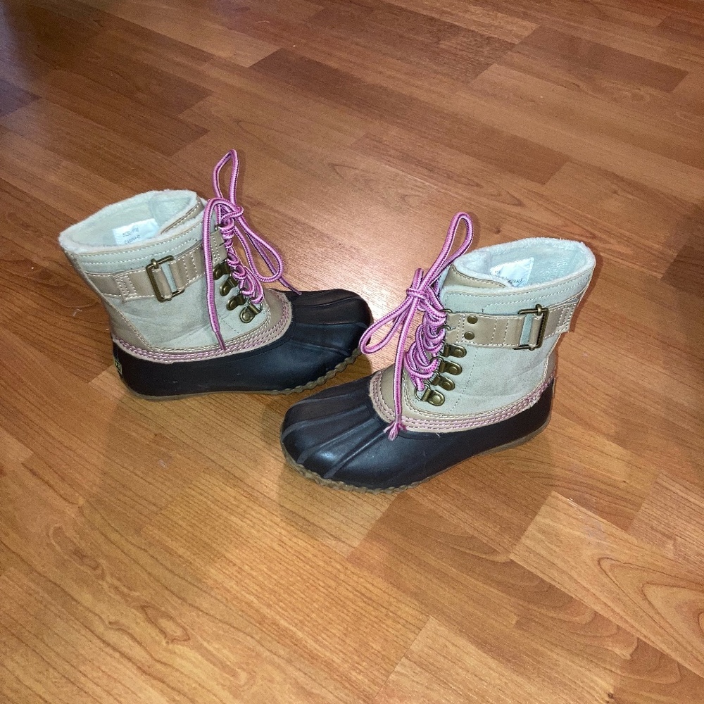 Girls duck boots Sz 11